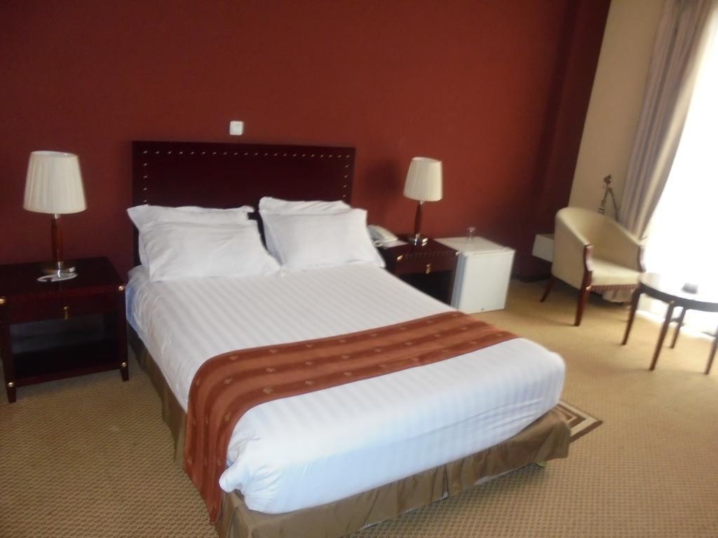 Soramba Hotel Business Plc Addis Abeba Zewnętrze zdjęcie