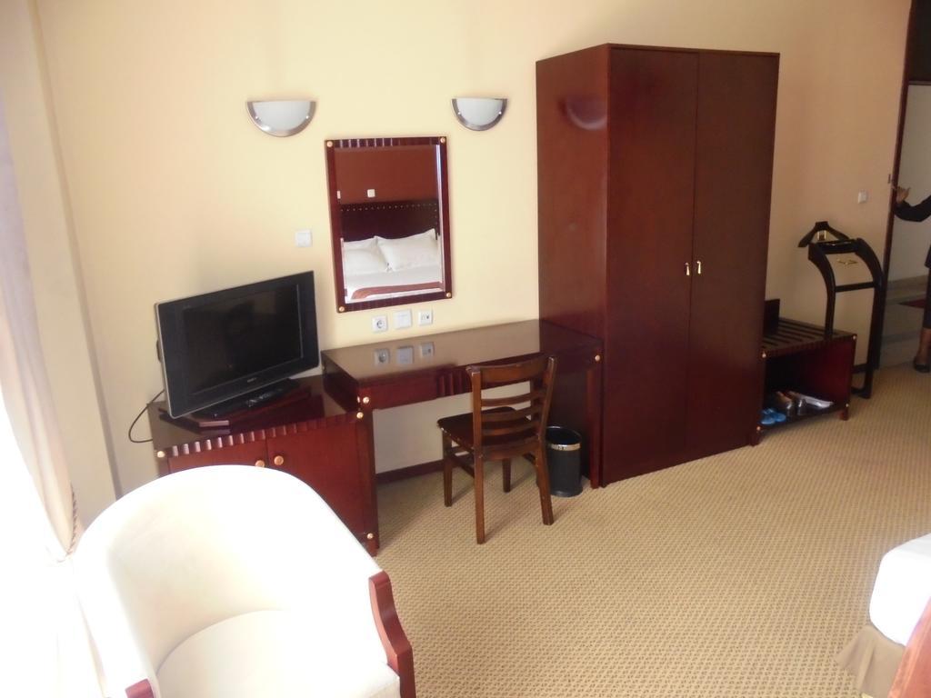 Soramba Hotel Business Plc Addis Abeba Zewnętrze zdjęcie