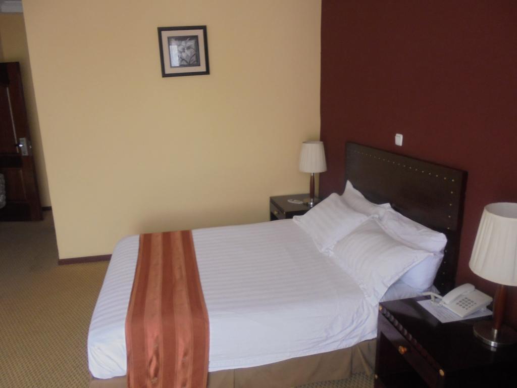 Soramba Hotel Business Plc Addis Abeba Zewnętrze zdjęcie